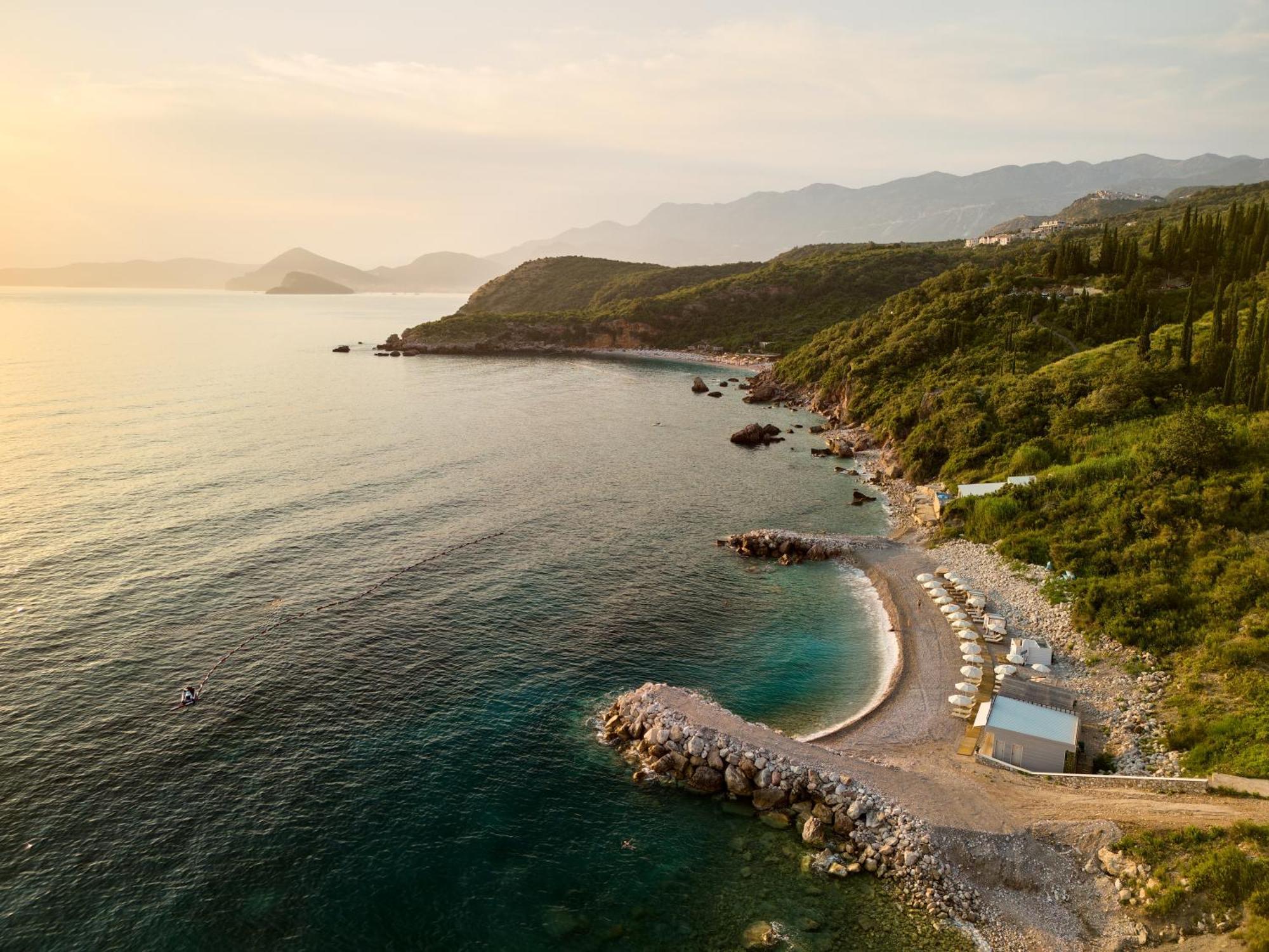 Ananti Resort, Residences & Beach Club - The Leading Hotels Of The World Sveti Stefan Esterno foto