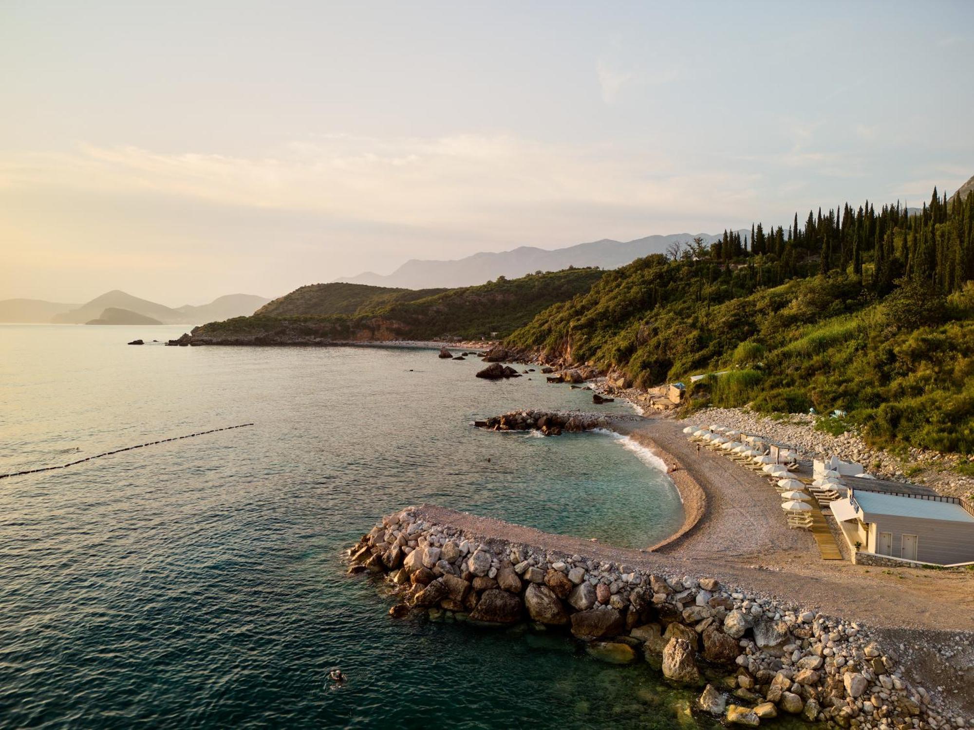 Ananti Resort, Residences & Beach Club - The Leading Hotels Of The World Sveti Stefan Esterno foto